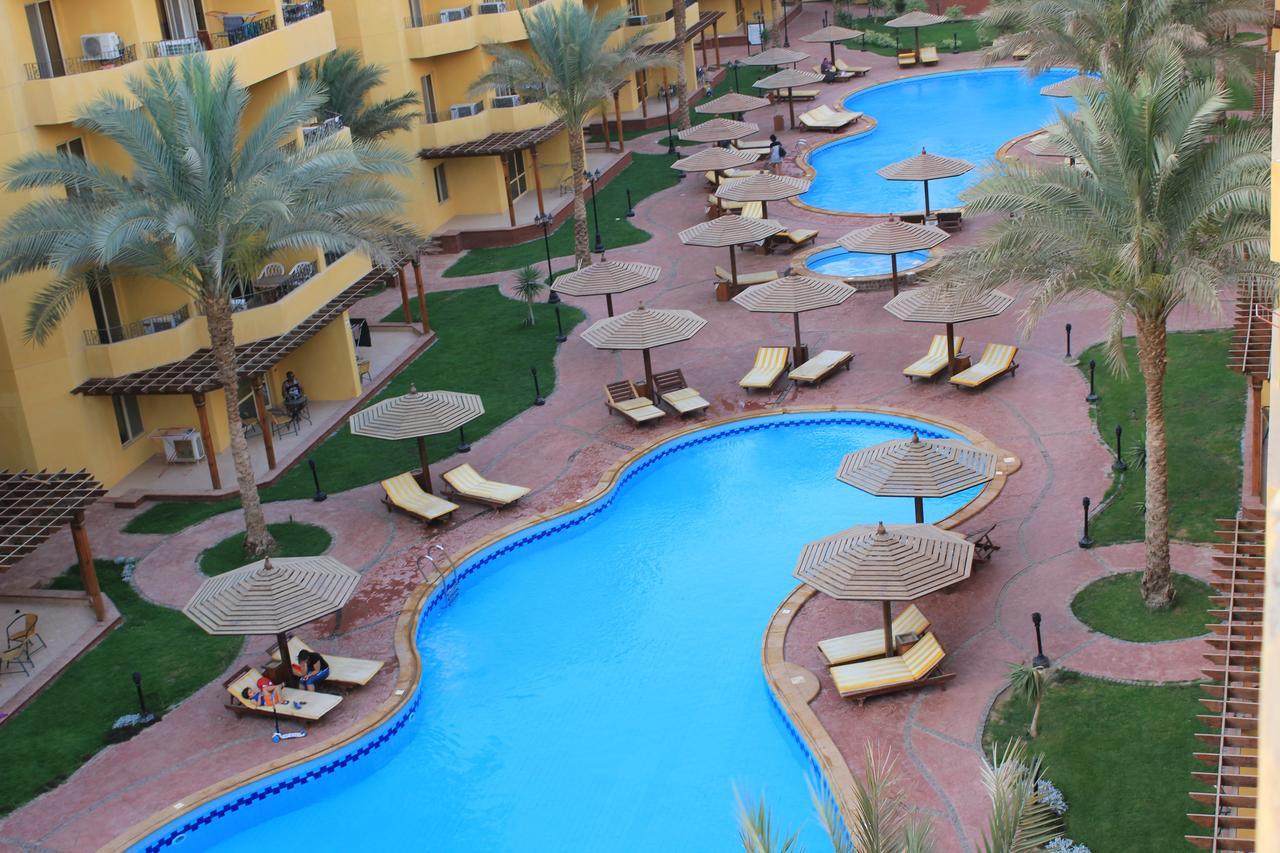 Pool View Apartment At British Resort - Unit 02 洪加達 外观 照片