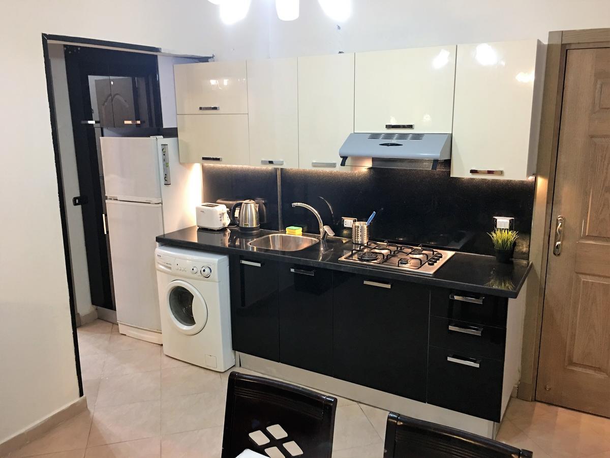 Pool View Apartment At British Resort - Unit 02 洪加達 外观 照片