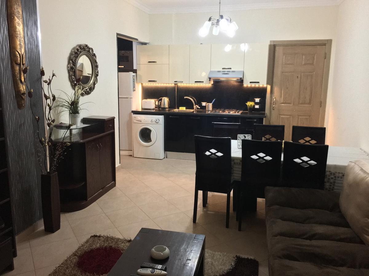 Pool View Apartment At British Resort - Unit 02 洪加達 外观 照片